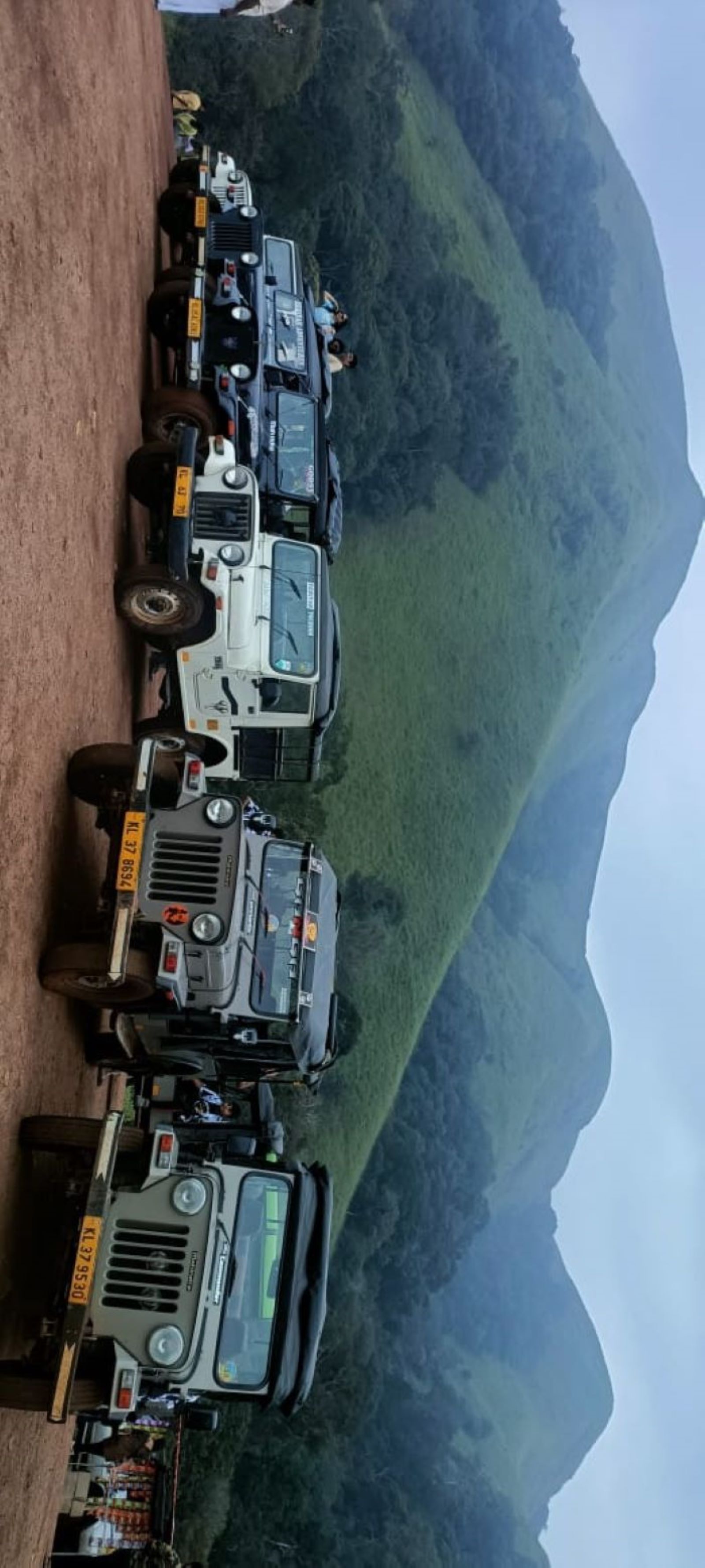 green munnar jeep safari services